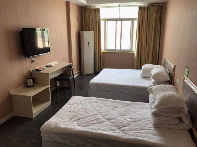 Qufu Ruihe Inn