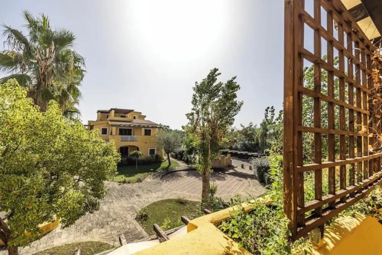 2 Bedrooms Apartment with balcony