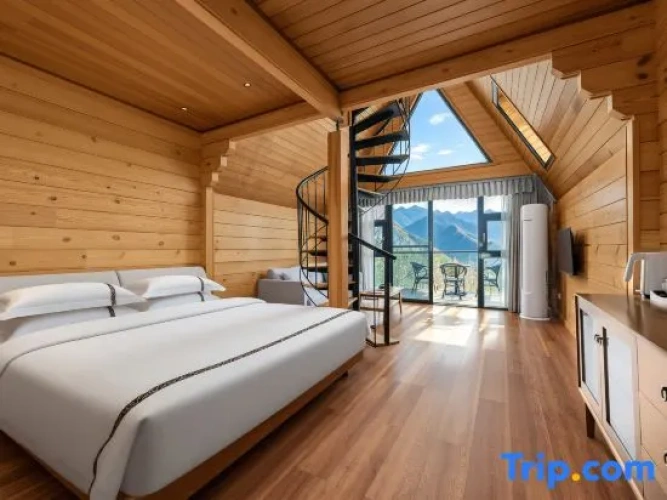 Standard Twin room with mountain view
