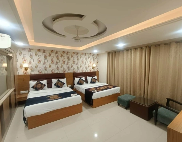 Standard Quadruple Family room