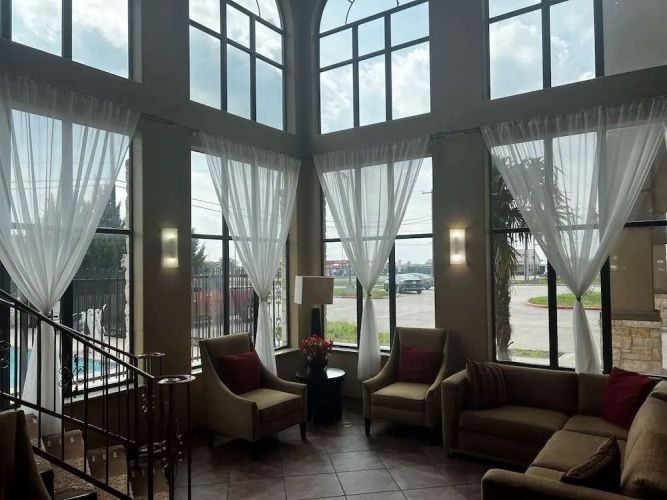 Baymont Inn & Suites Cuero