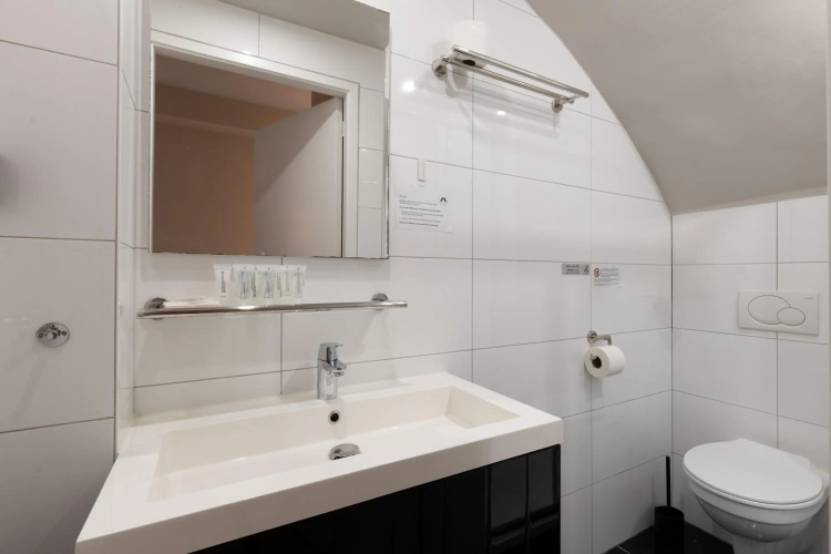 Midtown Hotel Twin Studio