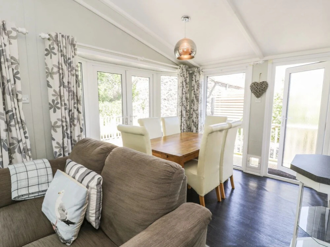 Orchard Lodge