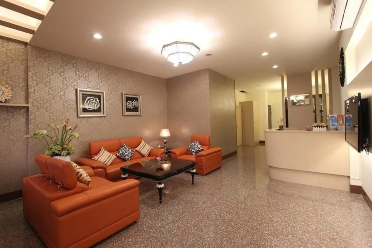 Artdeco Guest House