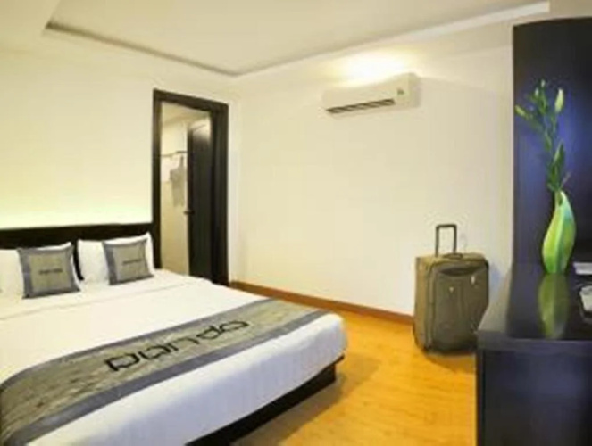 Panda Hotel