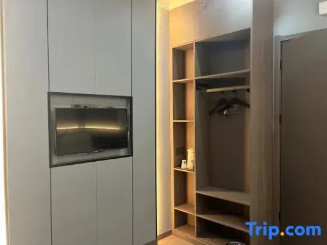 Xinlong Hotel, Dongfang