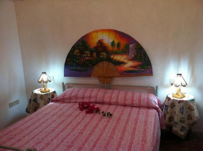 2 Bedrooms Cottage