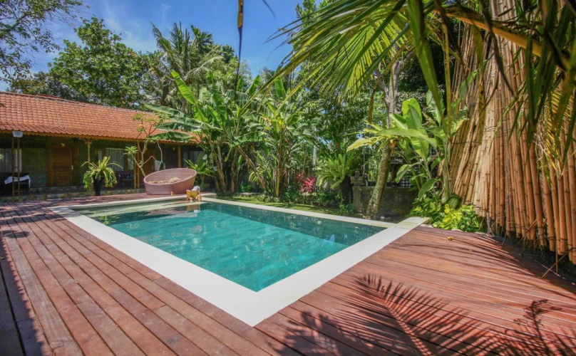 Maha Mustika Beach Inn
