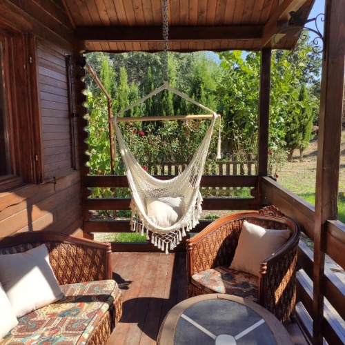 2 Bedrooms Bungalow