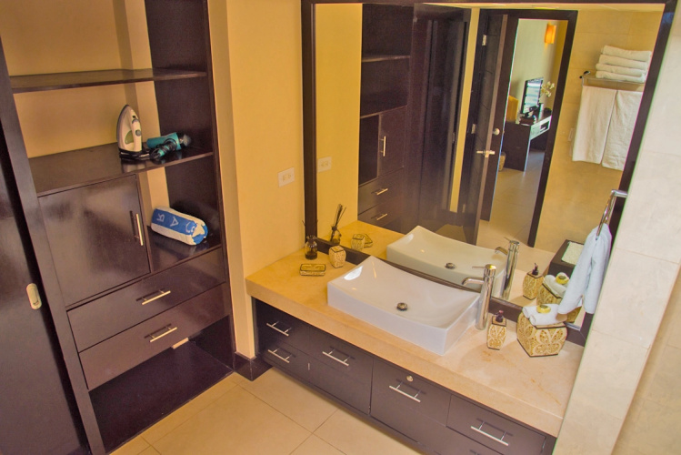 Aldea Thai 312