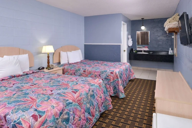 Quadruple Suite with balcony