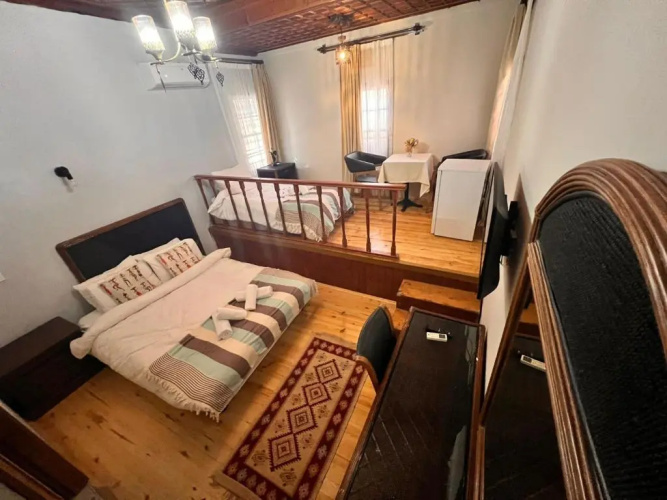 Sarı Konak