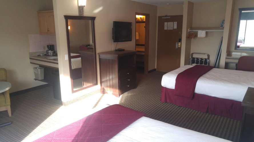 Ramada by Wyndham Abbotsford photo 6