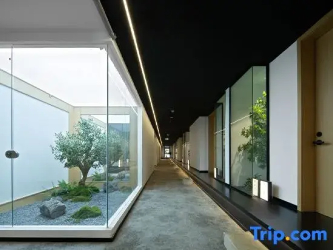 Zhoushan Guanlan Hotel