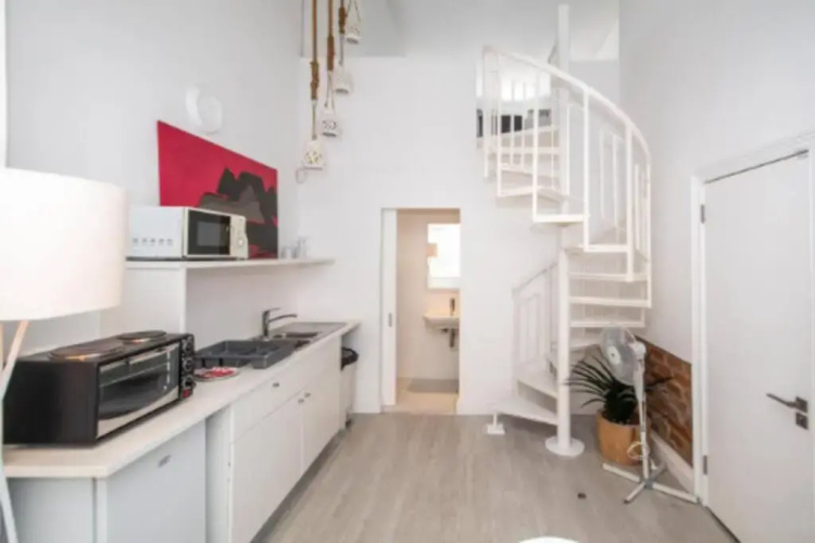Stylish 1 bedroomed apartment in Sea Point - Caprice