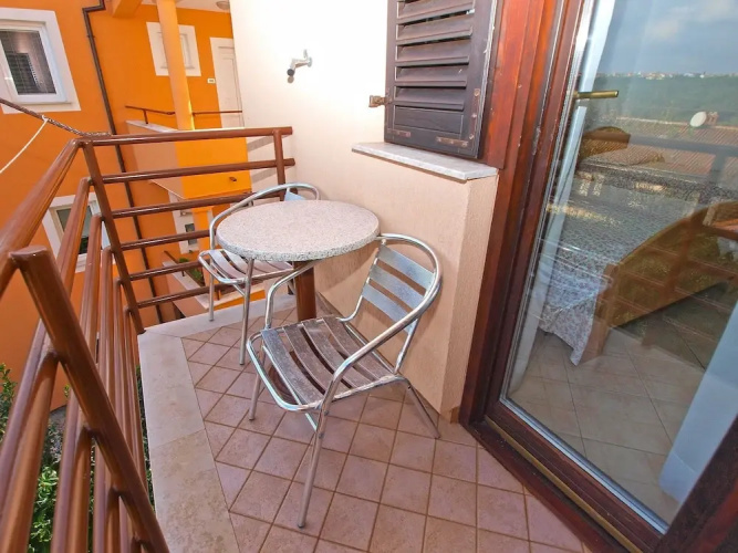 Apartment 1202