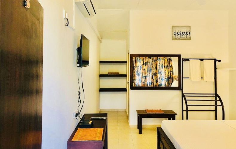 Shanthi Homestay