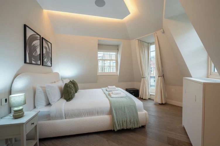 Club Apartment
