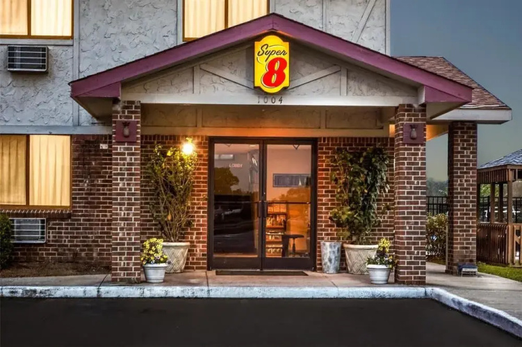 Super 8 Greenville - Greenville, NC