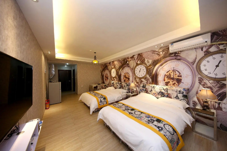 Chimelong LOVE Theme Apartment