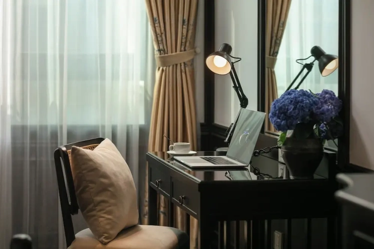 Premier Double room with city view