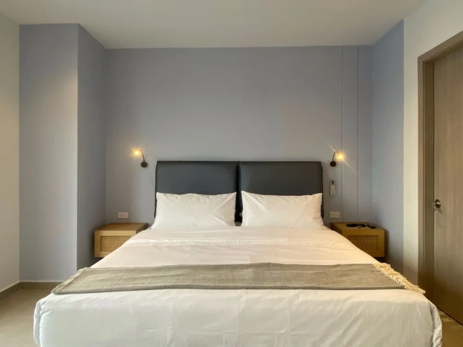 2 Bedrooms Apartment