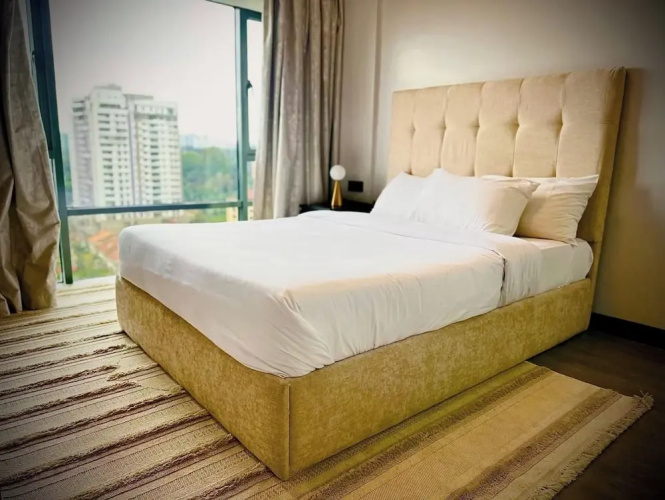 Escada Apartments