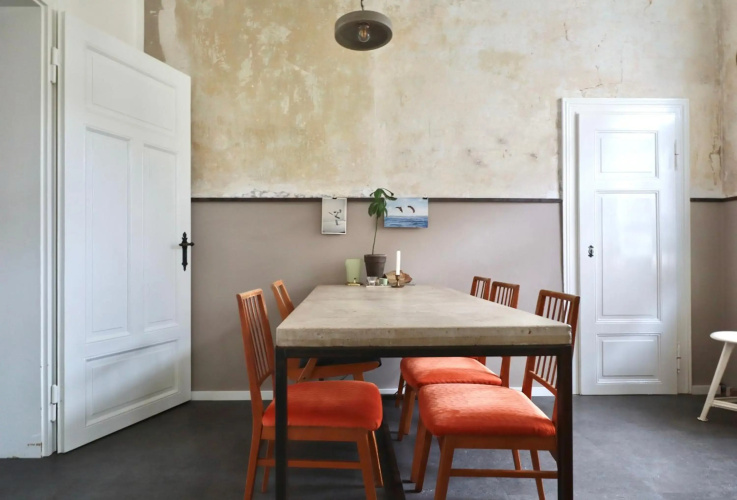 Vintage Apartment