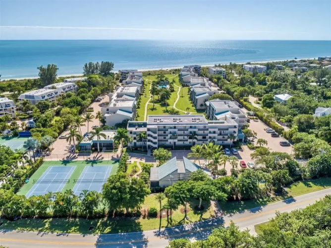 Loggerhead Cay Condominiums
