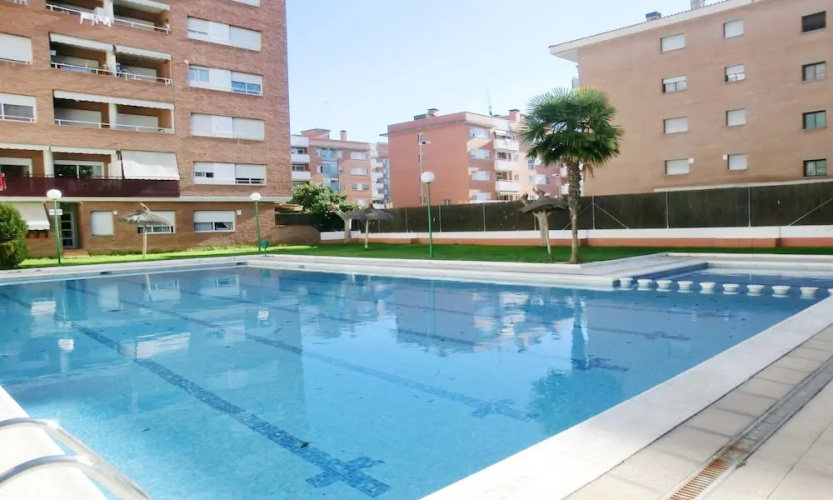 104669 - Apartment in Lloret de Mar