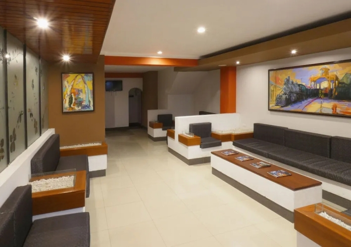 Hotel Plaza by DOT Light