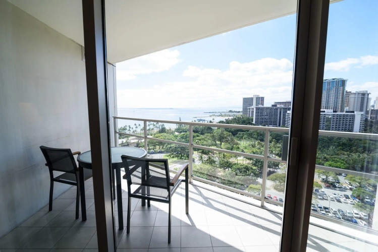 Ka La'i Waikiki Beach, LXR Hotels & Resorts photo 8