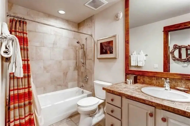 2 Bedroom Condo