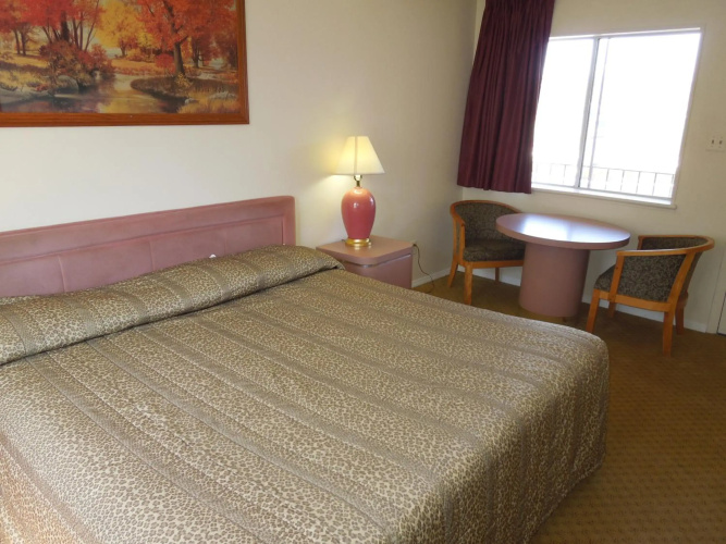 Starlite Motor Inn