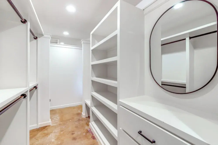 Central & Modern Studio w/ Workspace in Owasso!