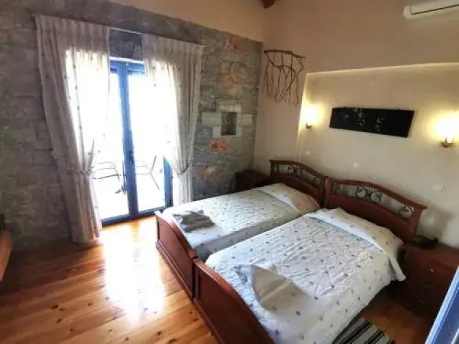 Taletos Apartments & Studio
