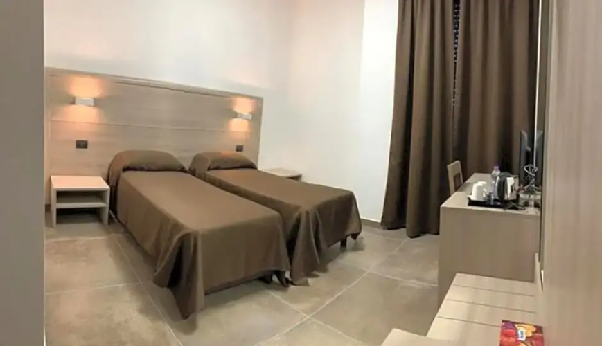 Hotel Tiby