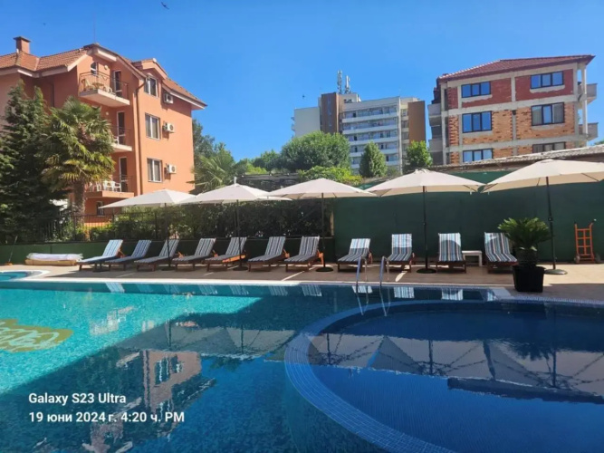 Salena Hotel