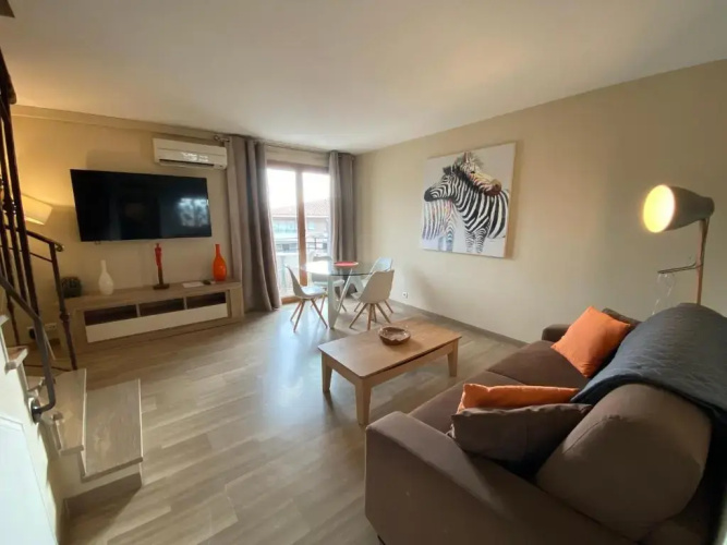 Eden Palace Apartment
