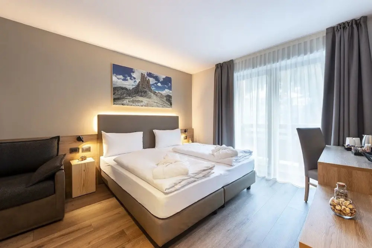 Chalet Aster