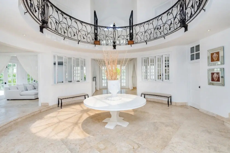 Luxury 2-level villa in Punta Cana