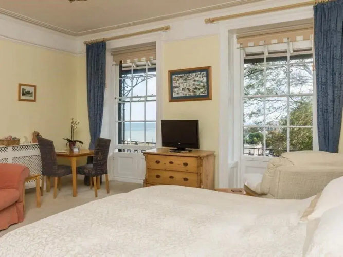 Lammas Park House