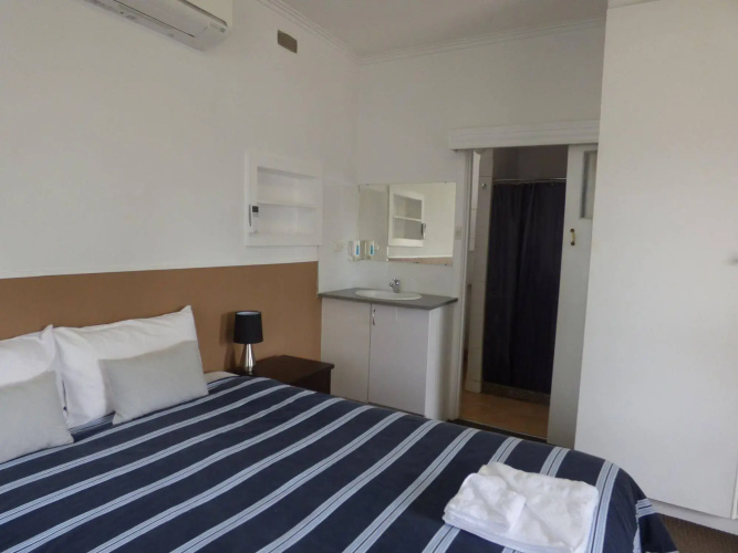 Calder Family Motel