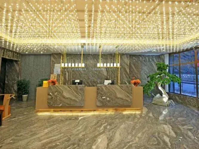 Qinghuaigu Hotel