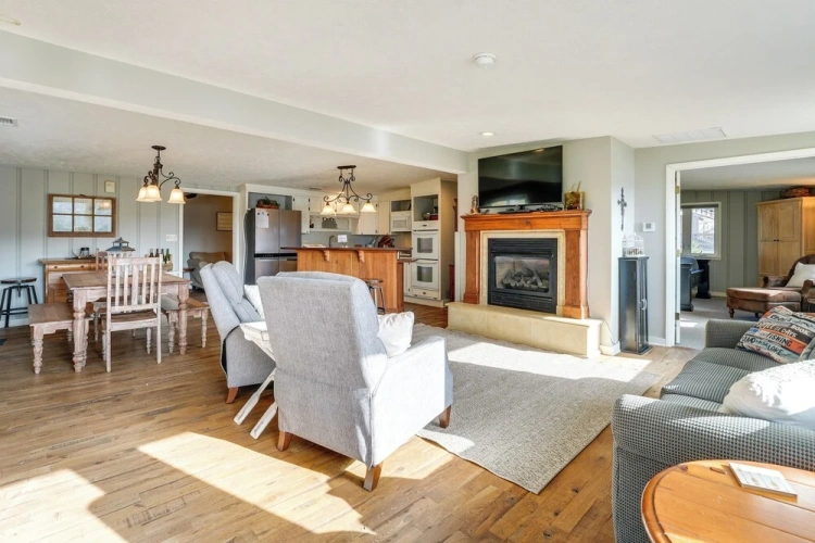 3 Bedrooms Cottage