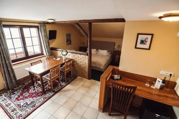 Suite with balcony