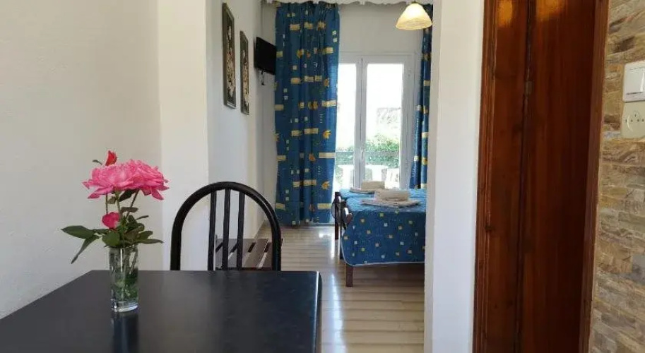 Dimitra Apartments