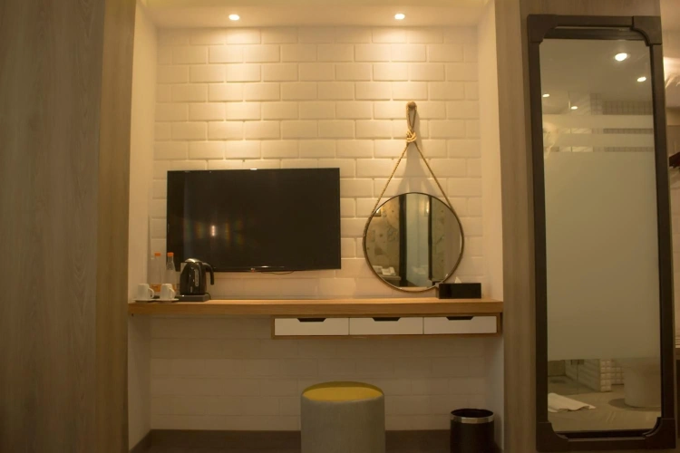 Guest rooms