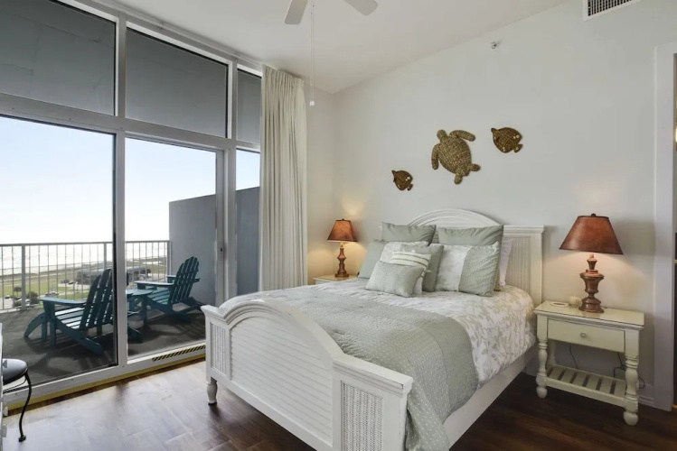 Emerald 1111 by Ryson Vacation Rentals