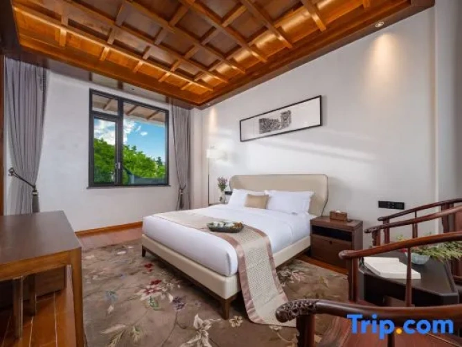 Standard Double room with courtyard view